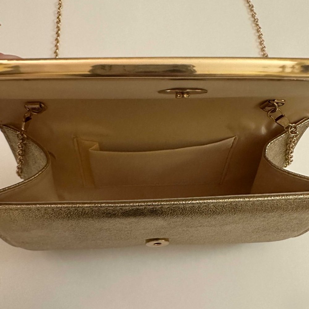 Gold Clutch - Picture 4 of 7